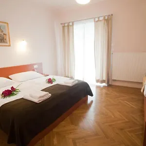 Alo Vila Klara Apartment Laibach